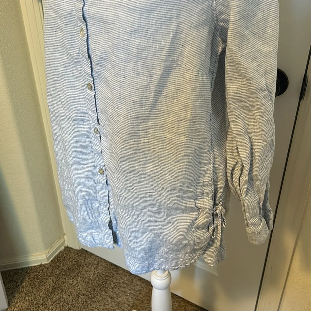 Women’s J.Jill 100% Linen Blue Button Up Long Sleeve Shirt Size Large - Picture 3 of 7